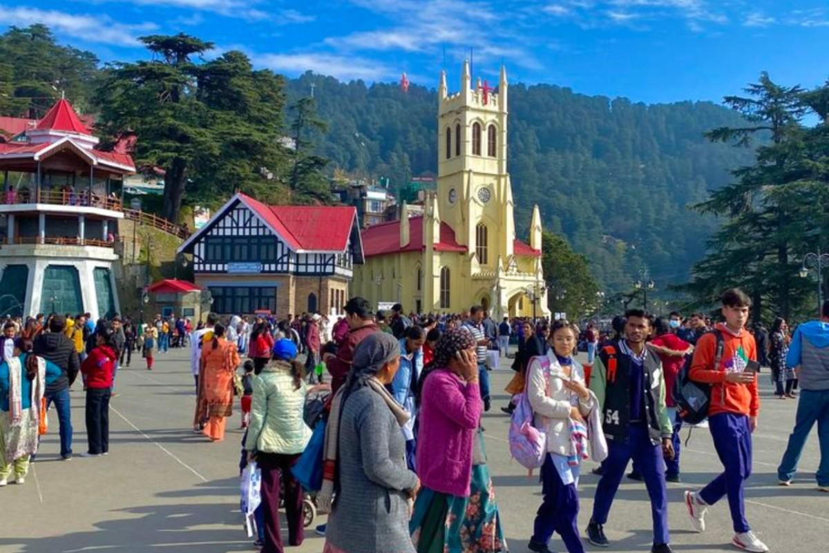 The Ridge in Shimla, a popular sightseeing spot near Manali with colonial architecture and mountain views, Manila Vs Kashmir
